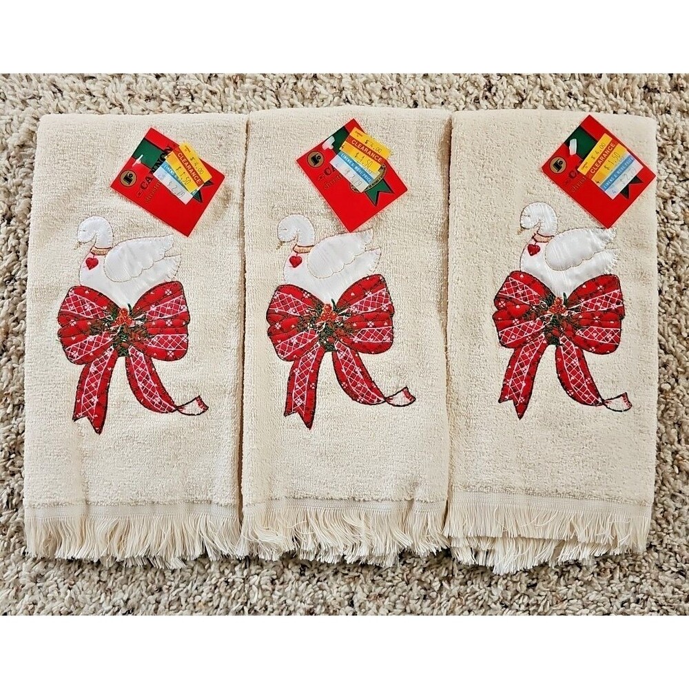 Vtg Cannon Christmas Guest Bath Fingertip Towels NEW Embroidered Goose Red Bow